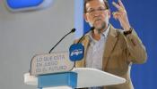 Rajoy ignora el exabrupto de Cañete y dice que es "el mejor candidato"