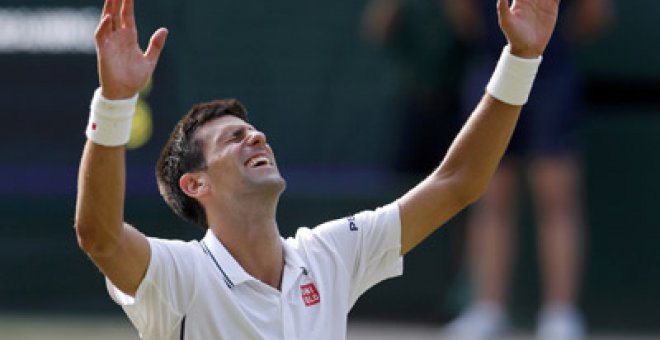 Djokovic gana su segundo Wimbledon y recupera el número uno de la ATP