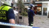 Cae otro árbol de Madrid sobre varios clientes de una terraza