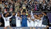 Cristiano brinda la Supercopa al Real Madrid