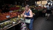 Bruselas da 125 millones para la retirada de verduras y frutas por el embargo ruso
