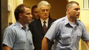 Comienza la recta final del juicio por crímenes de guerra al exlíder serbobosnio Karadzic