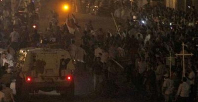 El primer ministro egipcio dice que los disturbios son "complot" contra el país