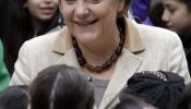 Merkel y Sarkozy retrasan el acuerdo para cerrar la crisis