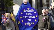 Cameron sufre su primera rebelión interna de los euroescépticos