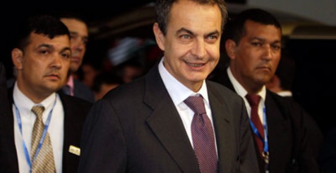 Zapatero llega a su última Cumbre iberoamericana en Asunción