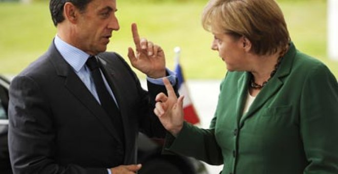 Sarkozy y Merkel discutirán el referéndum