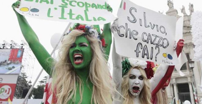 Miles de italianos piden la dimisión de Berlusconi