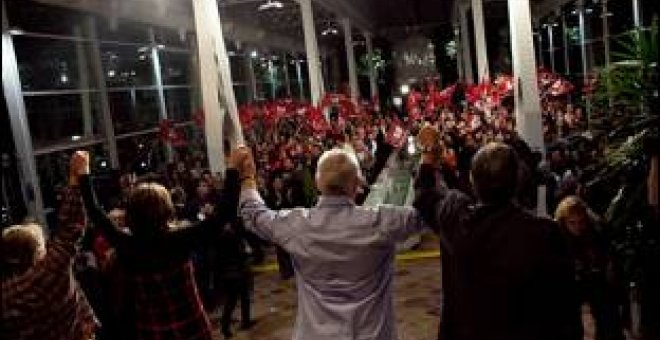Cayo Lara rebate el voto útil del PSOE: "La derecha ya está aquí"
