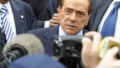 Primera visita de Berlusconi a los tribunales tras dimitir