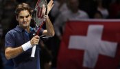 Federer cumple y se impone a Fish