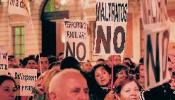Feministas piden a Rajoy que no cambie la ley contra el maltrato
