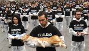 400 cadáveres para protestar contra el maltrato animal