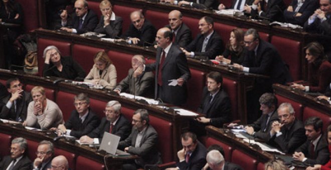 Los parlamentarios se resisten a que Monti les baje el sueldo