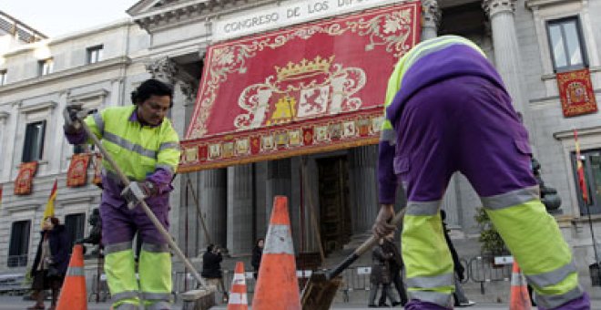 Las infantas se ausentan de la apertura de las Cortes