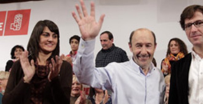 Rubalcaba se ofrece al PSOE como la opción "útil" para recuperar el poder