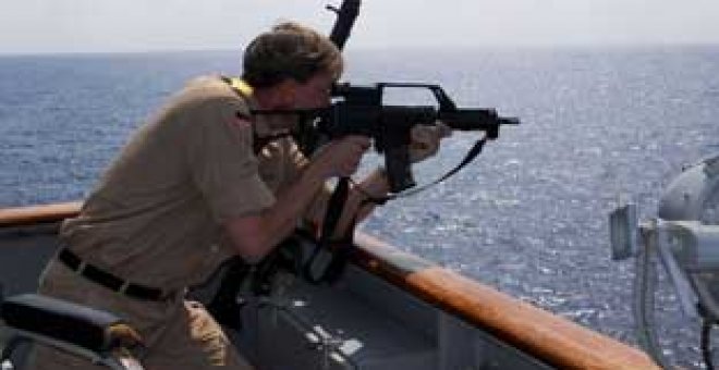 Seis piratas detenidos y otro muerto en un ataque al buque 'Patiño'