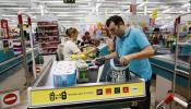 Carrefour quita el IVA de 4.000 alimentos a los mayores de 65