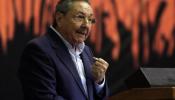 Raúl Castro defiende el modelo de partido único