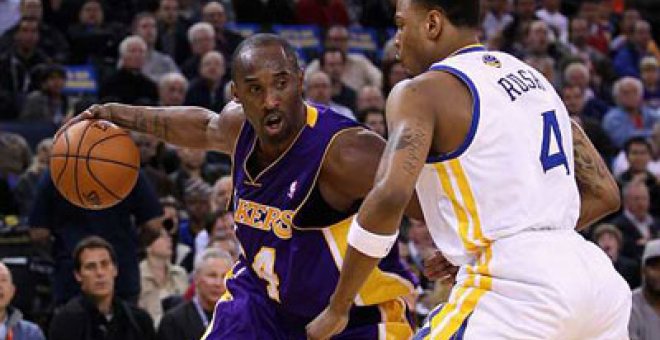 Bryant y los Lakers ofrecen su mejor versión