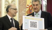 Montoro entrega al Congreso los recortes presupuestarios de Rajoy