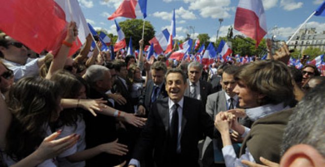 Sarkozy vuelve a criticar a España para atacar a Hollande