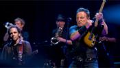 Un indignado Bruce Springsteen revienta Sevilla