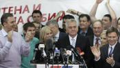 Serbia opta también por el cambio al elegir como presidente al exultra Nikolic
