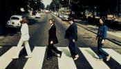 24.135 euros por la foto de los Beatles cruzando Abbey Road al revés