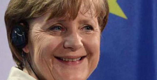 Merkel acepta una tasa sobre transacciones financieras