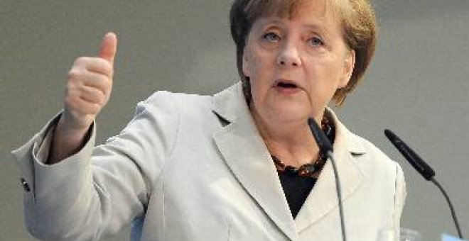 Merkel aboga por el crecimiento sin renunciar al pacto fiscal