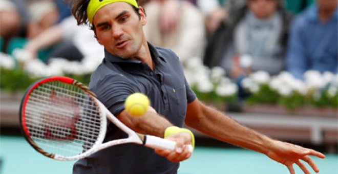 Federer sobrevive a Del Potro