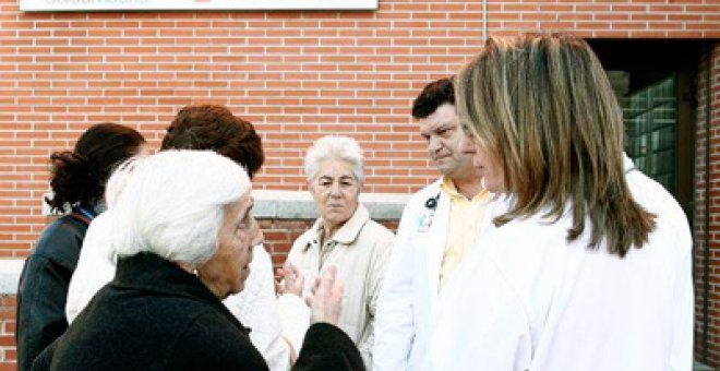 Los médicos de familia se plantean objetar para atender a inmigrantes