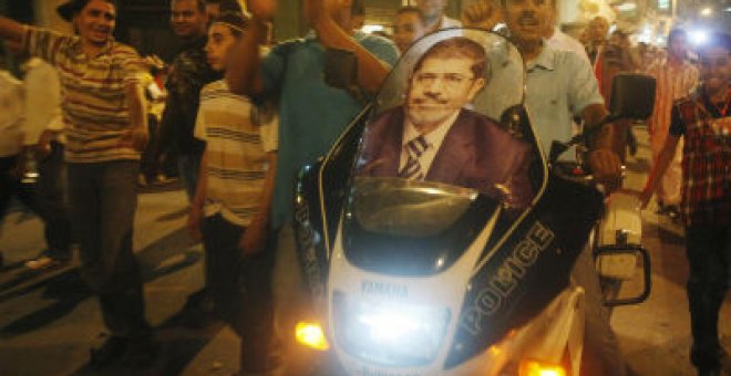 Mursi comienza a preparar el nuevo Gobierno egipcio