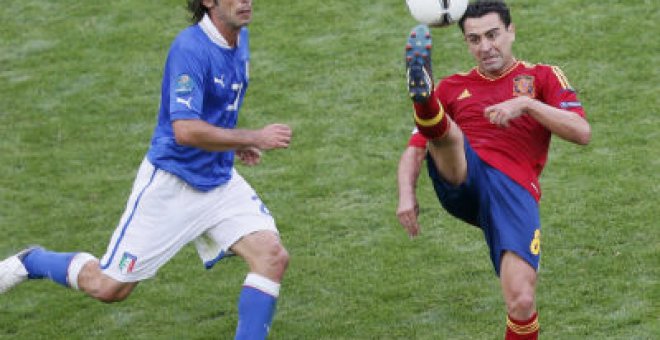 ¿Xavi o Pirlo?