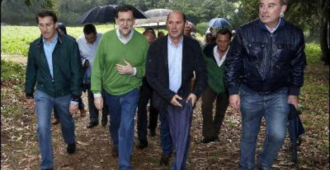 El rey despachará con Toxo y Méndez y pone en evidencia a Rajoy, de veraneo