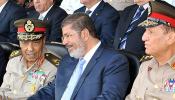Mursi jubila al mariscal Tantawi y quita poder al Ejército