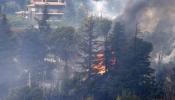 Dos de los focos del incendio en Madrid continúan activos