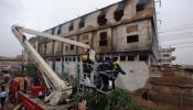 Unos 300 muertos en un incendio en una fábrica de Pakistán