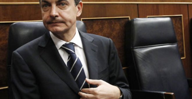 Las horas más difíciles de Zapatero, un presidente bisoño ante la crisis
