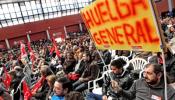 Los sindicatos estudian convocar la huelga general el 14 de noviembre