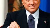Berlusconi renuncia a las elecciones y convoca primarias en el centroderecha italiano
