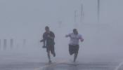 El huracán Sandy azota la Costa Este de EEUU y cierra Nueva York