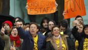 Pitidos y abucheos para recibir a Rajoy un día antes de la huelga