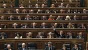 Los diputados del PP preguntan lo que se les dice y apenas hablan