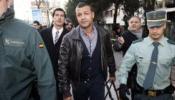 Miguel Angel Flores queda en libertad tras reunir en hora y media la fianza de 200.000 euros