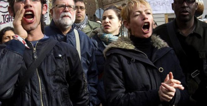 Marcha en Barcelona contra los desalojos de inmigrantes