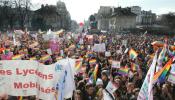Miles de personas se manifiestan en París a favor del matrimonio gay