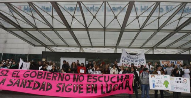 La sanidad madrileña, contra los primeros recortes de personal