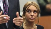 Lindsay Lohan se sienta de nuevo en el banquillo